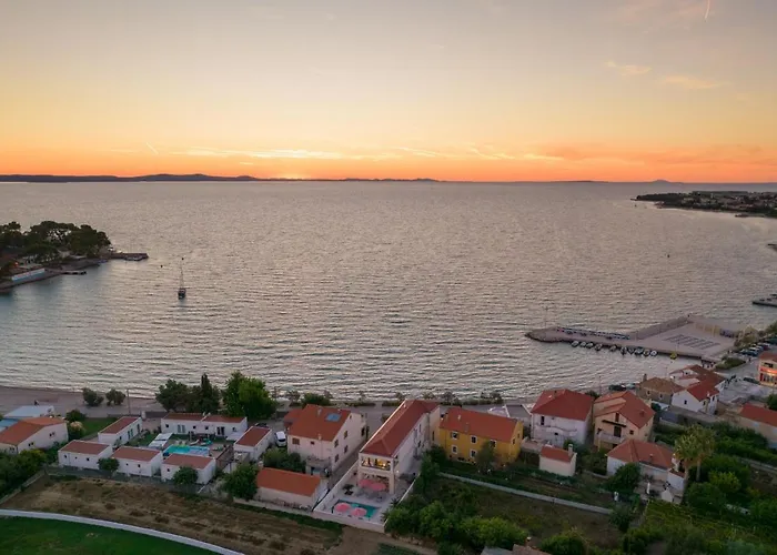 La Thea Lt Croatia 빌라